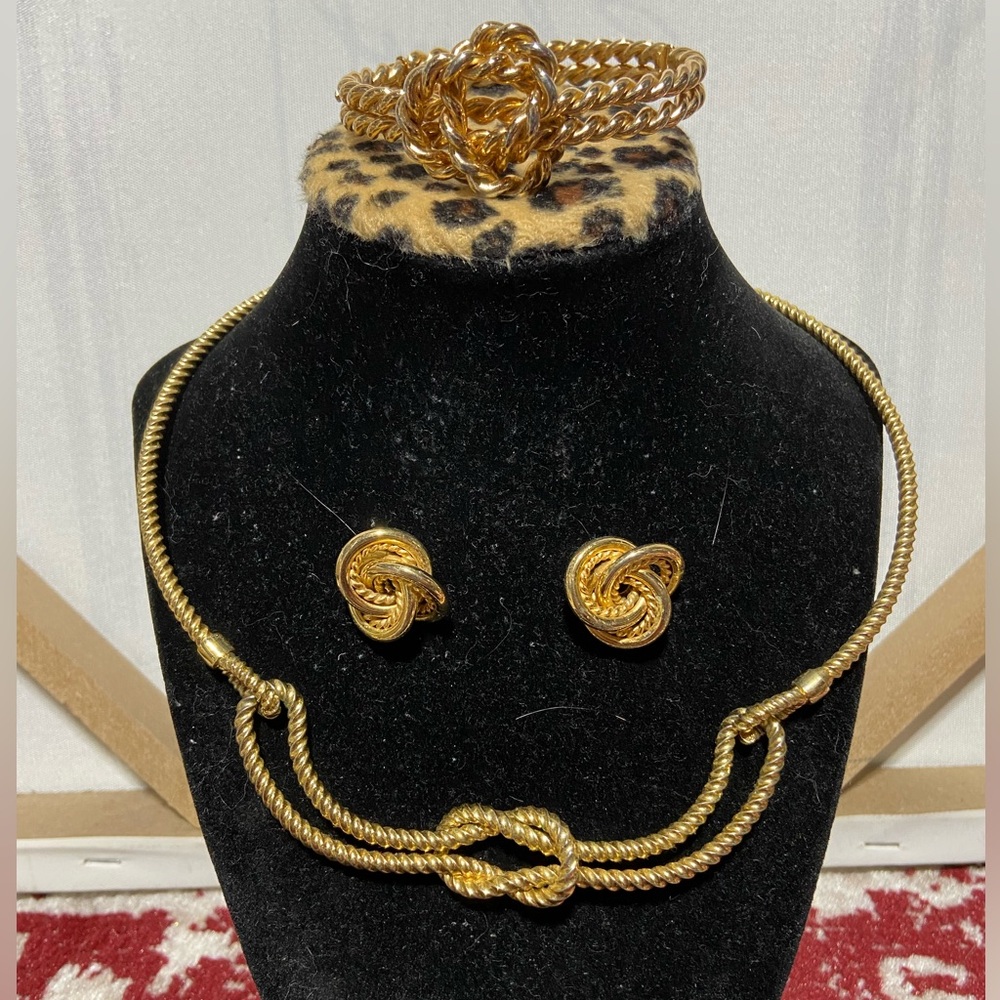 Talbots Gold Tone Knot Choker, Unbranded VTG Pierced Earrings & Hinged Bangle